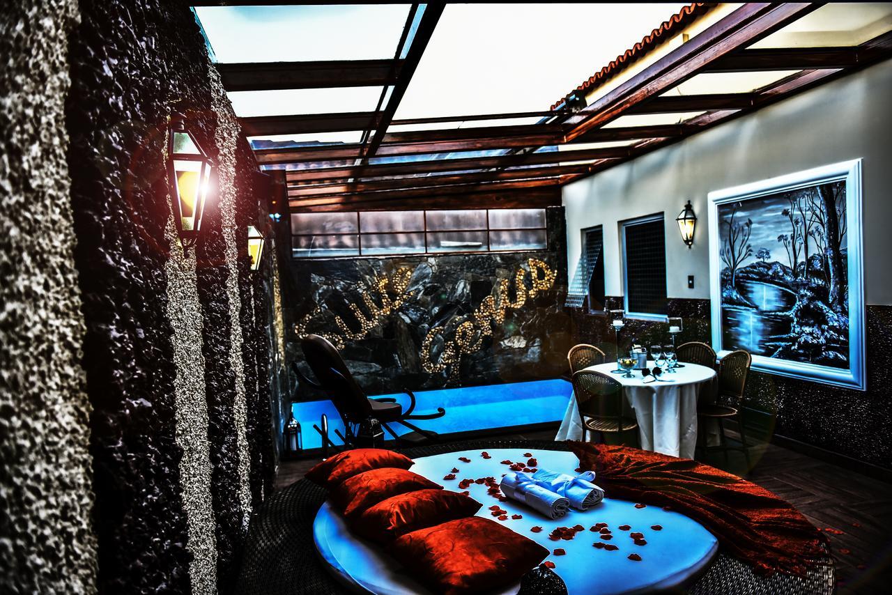 Genus Motel (Adults Only) Убераба Экстерьер фото