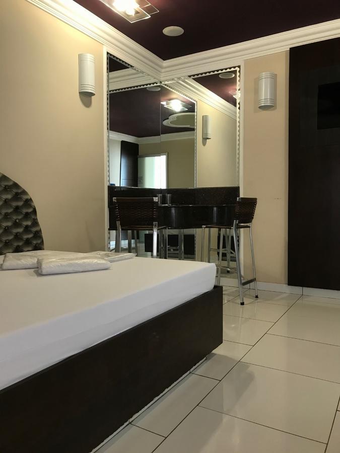 Genus Motel (Adults Only) Убераба Экстерьер фото